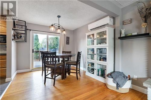 268 Wade Avenue, Renfrew, ON - Indoor Photo Showing Dining Room