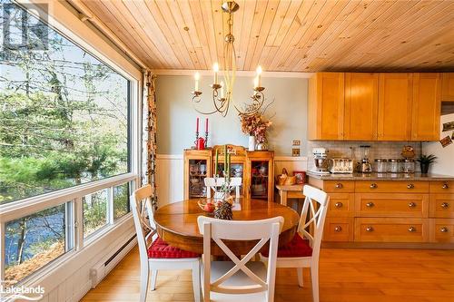 2460 Fred Jones Road, Haliburton, ON - Indoor Photo Showing Dining Room