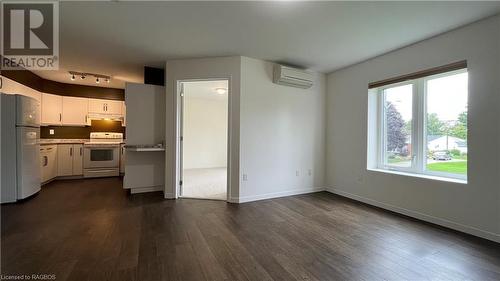 850 Alpha Street W Unit# 206, Owen Sound, ON - Indoor Photo Showing Kitchen