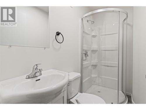 710 Conn Street, Sicamous, BC - Indoor Photo Showing Bathroom