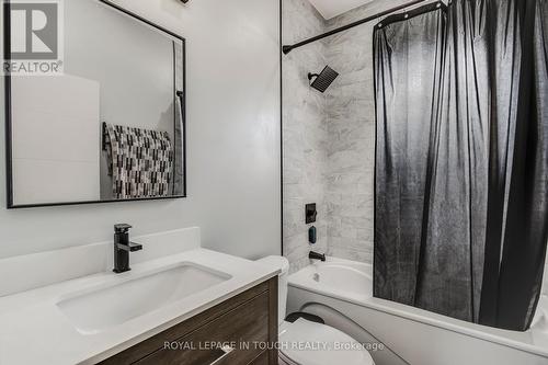 13 Bourrie Avenue, Tay, ON - Indoor Photo Showing Bathroom
