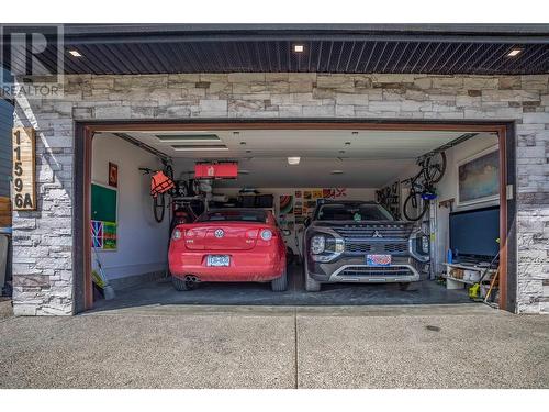 11596 Pretty Road, Lake Country, BC - Indoor Photo Showing Garage