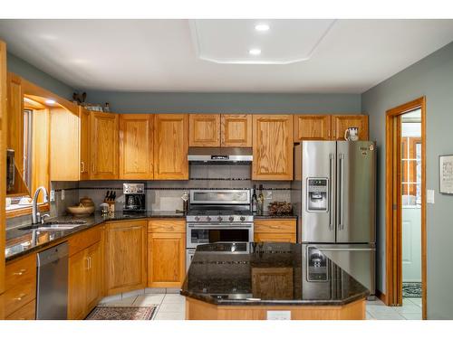 3023 Westside Road, Moyie, BC - Indoor Photo Showing Kitchen With Double Sink