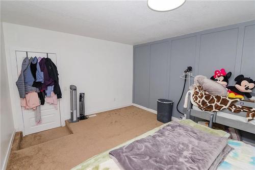 122 1St Street Se, Carman, MB - Indoor Photo Showing Bedroom