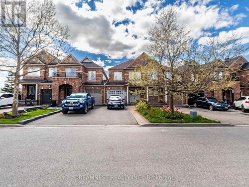 182 Venice Gate Drive, Vaughan, ON - Outdoor