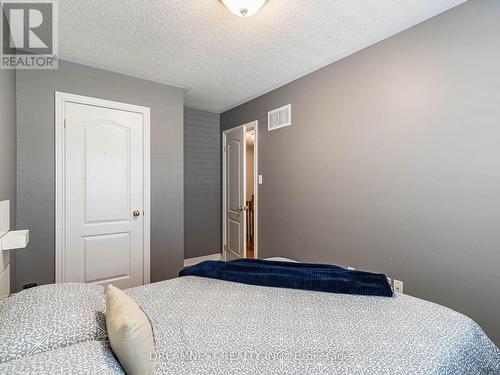 182 Venice Gate Drive, Vaughan, ON - Indoor Photo Showing Bedroom