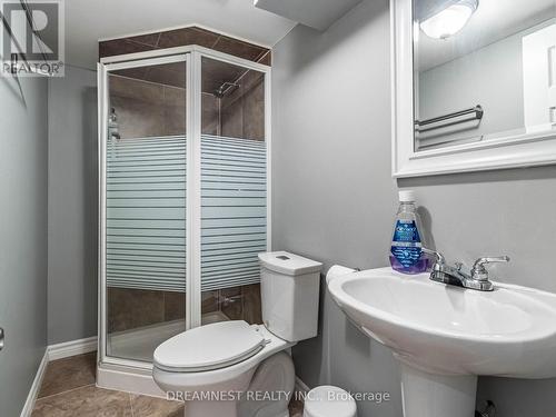 182 Venice Gate Drive, Vaughan, ON - Indoor Photo Showing Bathroom