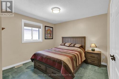 23 Grants Way, Barrie, ON - Indoor Photo Showing Bedroom