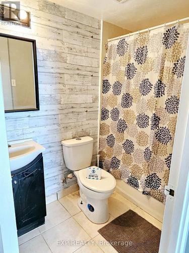 1209 - 2645 Kipling Avenue, Toronto, ON - Indoor Photo Showing Bathroom