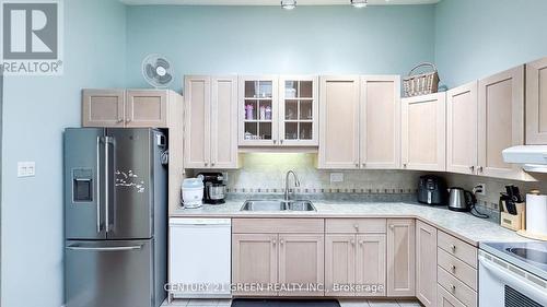 740 Palmateer Drive, Kincardine, ON - Indoor Photo Showing Kitchen