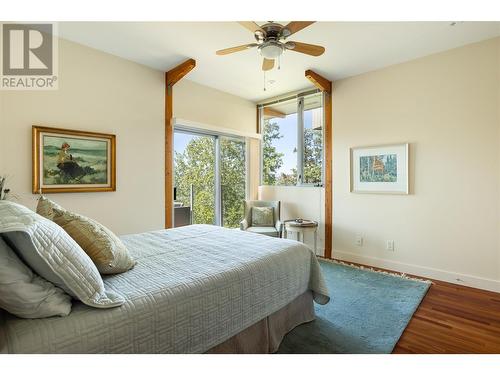 5454 Kingsview Road, Vernon, BC - Indoor Photo Showing Bedroom