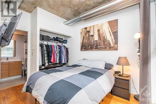 349 Mcleod Street Unit#422, Ottawa, ON - Indoor Photo Showing Bedroom