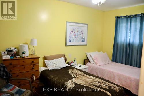 64 Dawson Road, Orangeville, ON - Indoor Photo Showing Bedroom