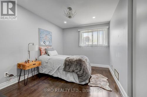 12 Charing Drive, Mississauga, ON - Indoor Photo Showing Bedroom