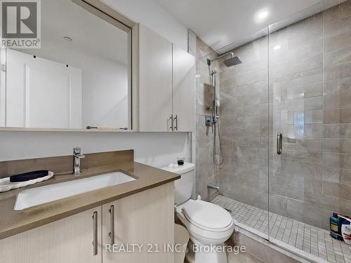 Th 114 - 2800 Keele Street, Toronto, ON - Indoor Photo Showing Bathroom