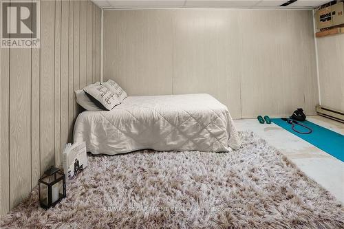 157 East 43Rd Street, Hamilton, ON - Indoor Photo Showing Bedroom