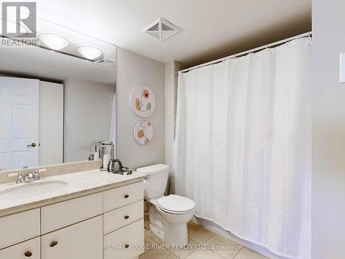 1127 - 138 Bonis Avenue, Toronto, ON - Indoor Photo Showing Bathroom