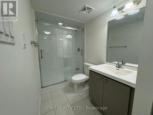 519 - 2791 Eglinton Avenue E, Toronto, ON - Indoor Photo Showing Bathroom