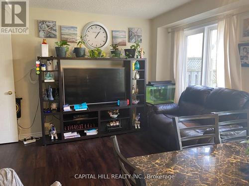 12 - 6400 Lawrence Avenue E, Toronto (Rouge), ON - Indoor Photo Showing Living Room