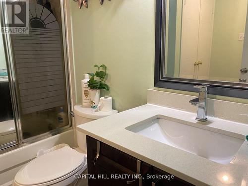 12 - 6400 Lawrence Avenue E, Toronto, ON - Indoor Photo Showing Bathroom