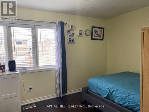 12 - 6400 Lawrence Avenue E, Toronto, ON - Indoor Photo Showing Bedroom