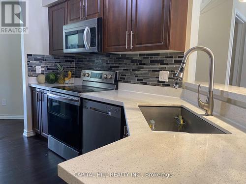 12 - 6400 Lawrence Avenue E, Toronto (Rouge), ON - Indoor Photo Showing Kitchen