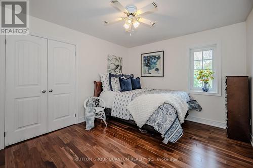 22 Arkendo Drive, Oakville, ON - Indoor Photo Showing Bedroom