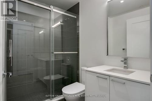 414 - 293 The Kingsway, Toronto, ON - Indoor Photo Showing Bathroom