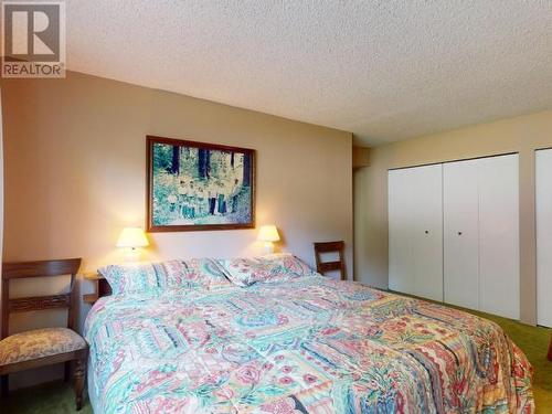 4129 Highway 101, Powell River, BC - Indoor Photo Showing Bedroom