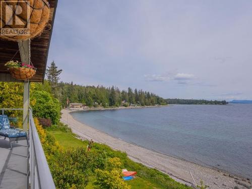 4129 Highway 101, Powell River, BC - Outdoor