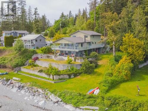4129 Highway 101, Powell River, BC - Outdoor