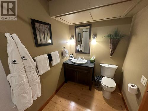 107 Village Centre Court Unit# 116, Vernon, BC - Indoor Photo Showing Bathroom