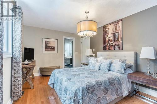 20 Cloverhill Crescent, Innisfil, ON - Indoor Photo Showing Bedroom