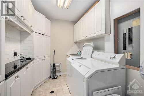 501 Stratas Court, Kanata, ON - Indoor Photo Showing Laundry Room