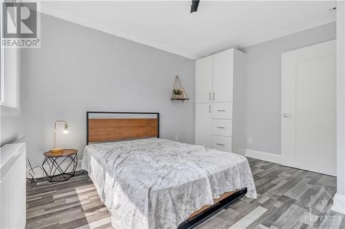 124 Marier Avenue, Ottawa, ON - Indoor Photo Showing Bedroom