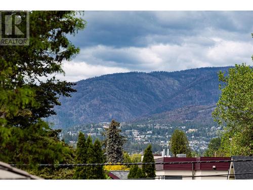 1986 Bowes Street Unit# 102, Kelowna, BC - Outdoor With View