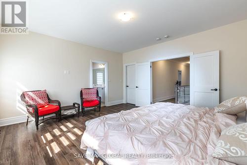 319 Dannywheeler Boulevard, Georgina, ON - Indoor Photo Showing Bedroom