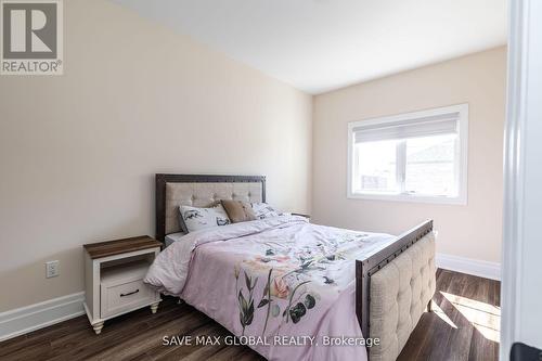 319 Dannywheeler Boulevard, Georgina, ON - Indoor Photo Showing Bedroom