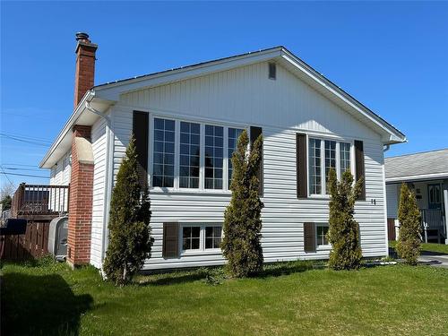 15 Wood Crescent, Gander, NL 