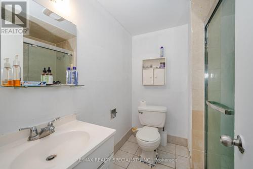 7300 Vernor Drive, Mississauga, ON - Indoor Photo Showing Bathroom