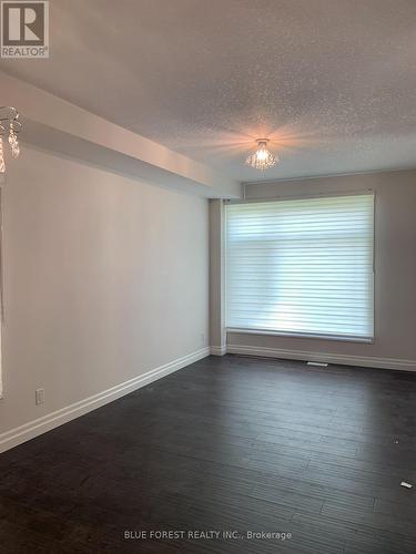 884 Zaifman Circle, London, ON - Indoor Photo Showing Other Room