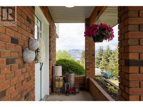 143 Stepping Stones Crescent, Vernon, BC - Outdoor With Exterior