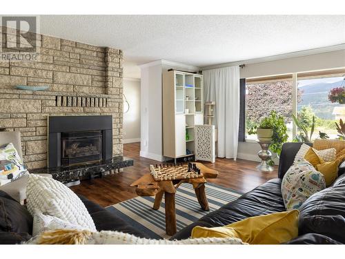 143 Stepping Stones Crescent, Vernon, BC - Indoor Photo Showing Living Room With Fireplace