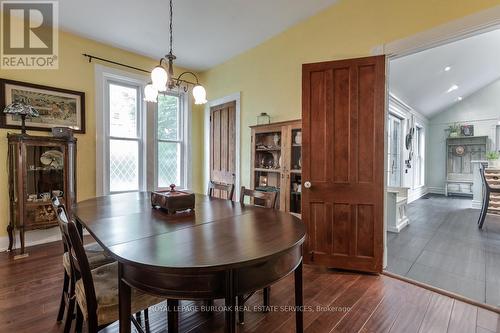 2411 Lakeshore Road, Burlington, ON - Indoor Photo Showing Dining Room