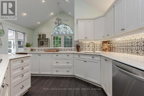 2411 Lakeshore Road, Burlington (Brant), ON - Indoor Photo Showing Kitchen