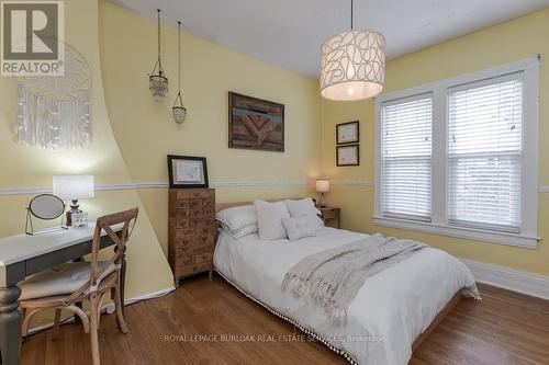 2411 Lakeshore Road, Burlington (Brant), ON - Indoor Photo Showing Bedroom