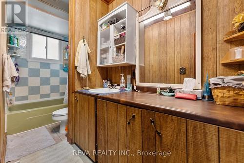 50 York River Drive, Bancroft, ON - Indoor Photo Showing Bathroom