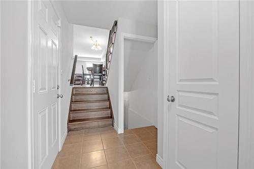 33 Charleswood Avenue, Hamilton, ON - Indoor Photo Showing Other Room