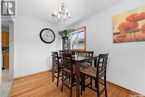 1137 13Th Avenue Nw, Moose Jaw, SK - Indoor Photo Showing Dining Room