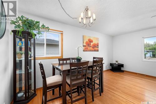 1137 13Th Avenue Nw, Moose Jaw, SK - Indoor Photo Showing Dining Room